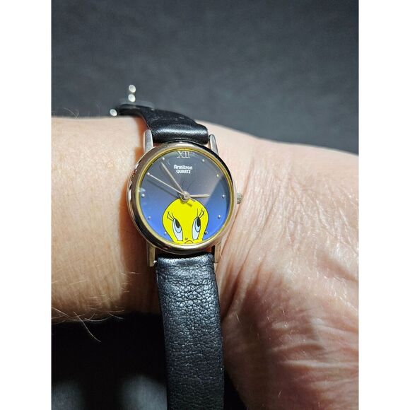 Vintage Armitron quartz Tweety Bird watch main image 10